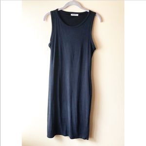 Mikey & Joey Sleeveless Midi Black Dress